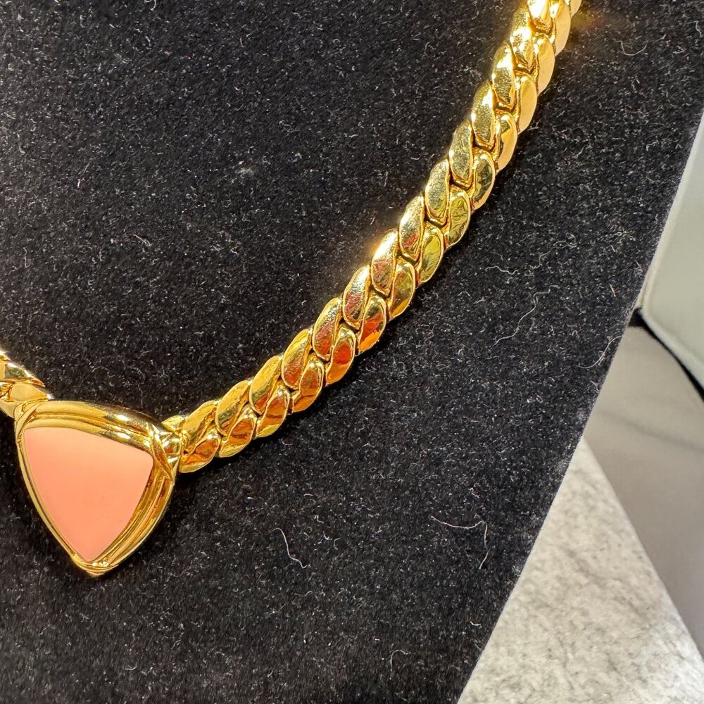 Vintage Trifari Gold Chain Necklace With Pink Triangle Pendant - Picture 3 of 8